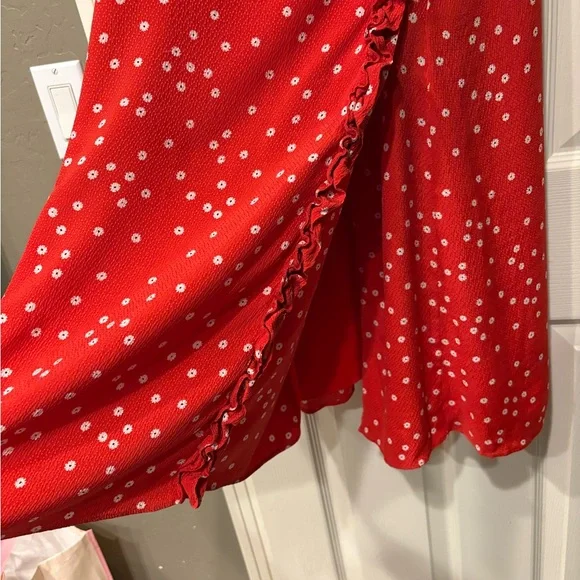 SEZANE Red 100% Silk Daisy Print Wrap Dress Size 40 Small Faux Wrap Style Midi - Picture 3 of 8